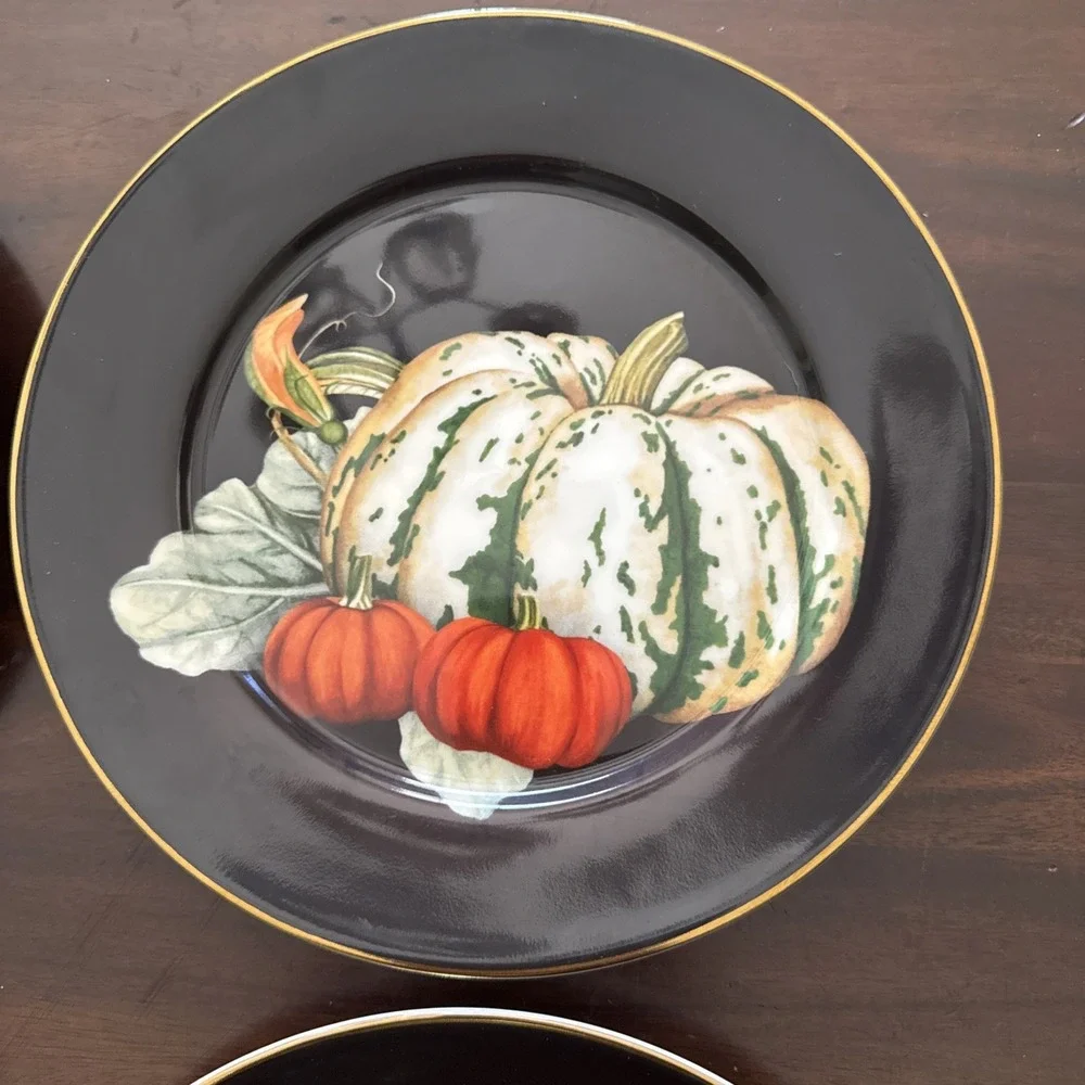Williams Sonoma Harvest Pumpkin Plates 9
